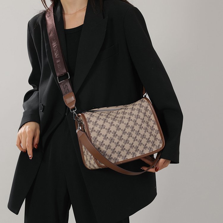 Designer Monogram Canvas Crossbody Bag – Luxury Half-Moon Saddle Bag